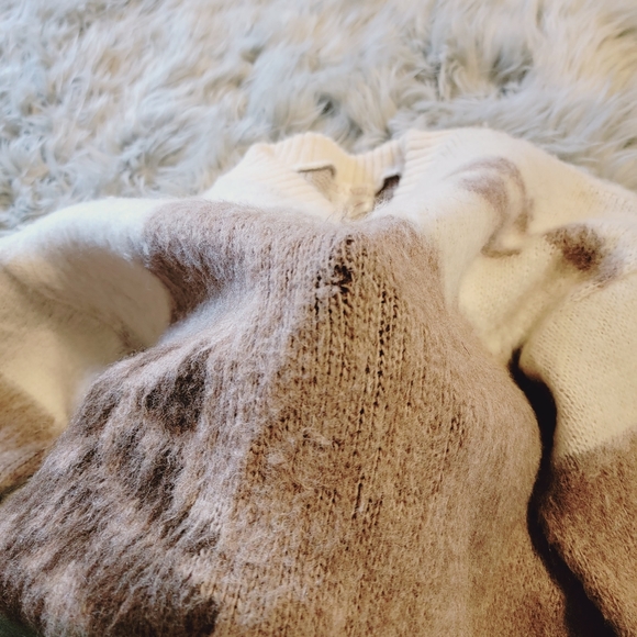 SoldVtg Icelandic Wool Sheep Scene Pure New Wool Sweater Size medium Knit Chunky - Picture 11 of 11